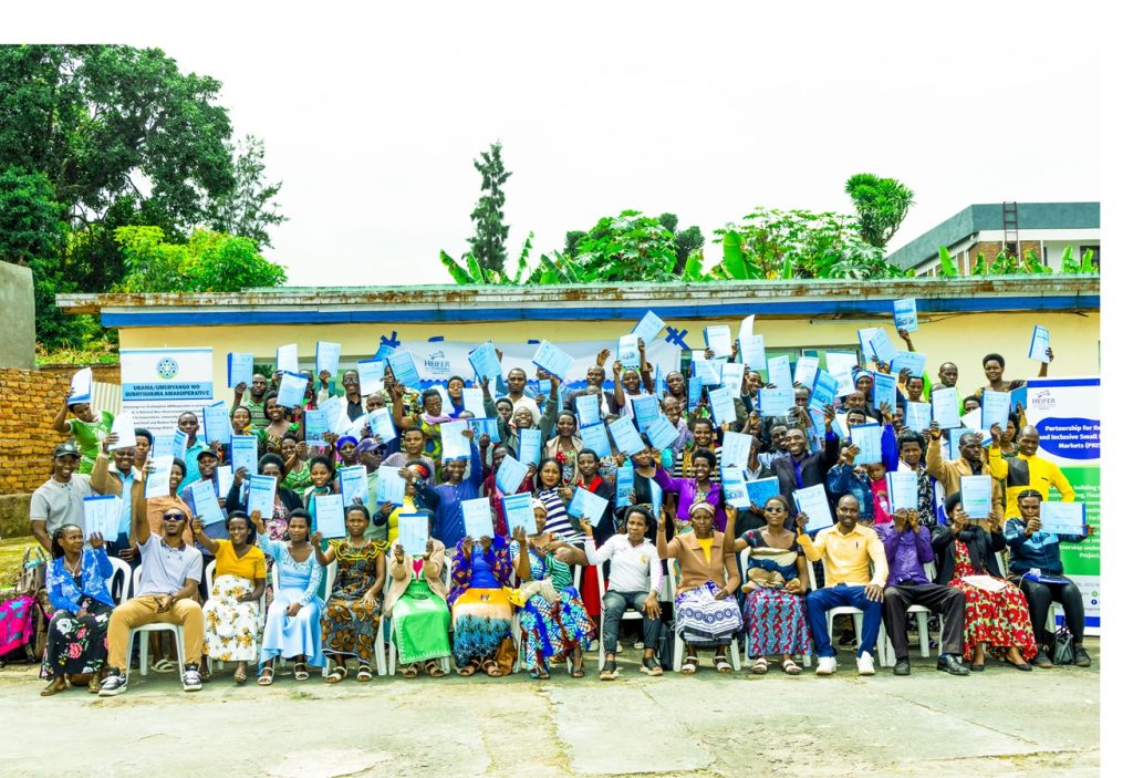 Musanze: Abagera kuri 88 Bari Gukarishya Ubumenyi ku Icungamutungo, Imikoreshereze y’Imari n’Imicungire y’Ubucuruzi